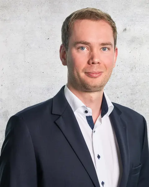 Tobias, Strategieberater