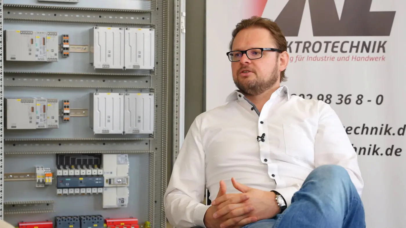 Gibt es Kritik für Candidate Flow® – Wie RL Elektrotechnik trotz Fachkräftemangel 16 Mitarbeiter einstellte